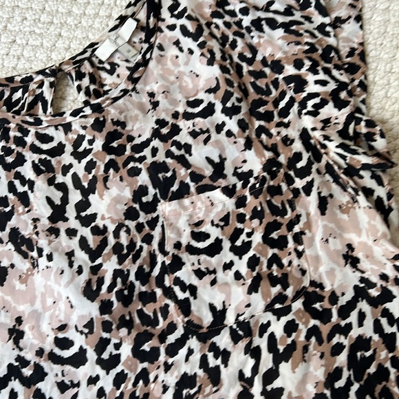 Joie cap sleeve 100% silk cheetah print top, size Medium - Picture 8 of 8